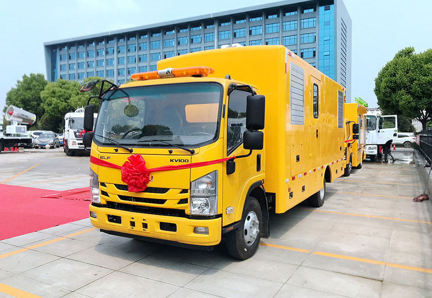 五十鈴移動式電源保障車
